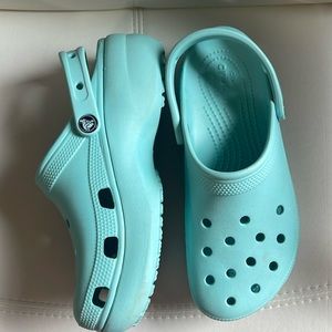 Women’s platform crocs